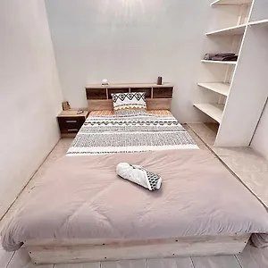 Petit F1 Au Centre De L'ile ! Appartement